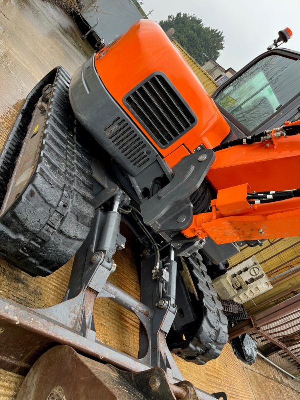 2019 DOOSAN DX85R EXCAVATOR - Image 2