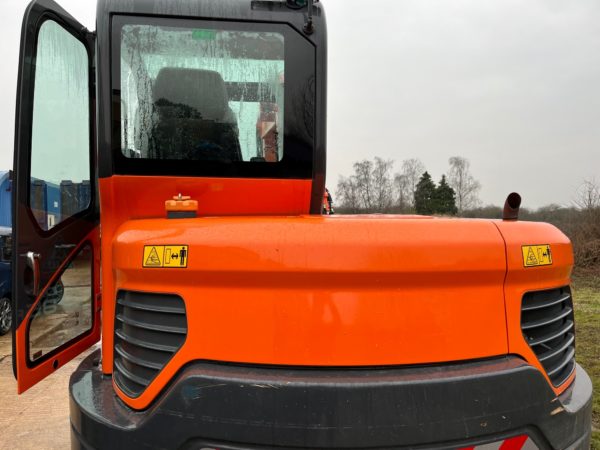 2019 DOOSAN DX85R EXCAVATOR - Image 7