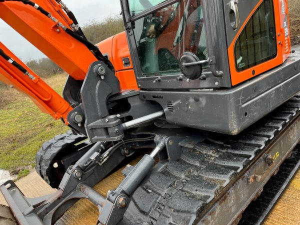 2019 DOOSAN DX85R EXCAVATOR - Image 10