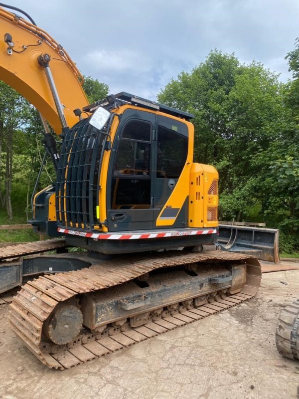 2019 HYUNDAI HX235 LCR EXCAVATOR - Image 4