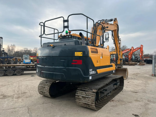 2021 HYUNDAI HX140 LC EXCAVATOR - Image 3