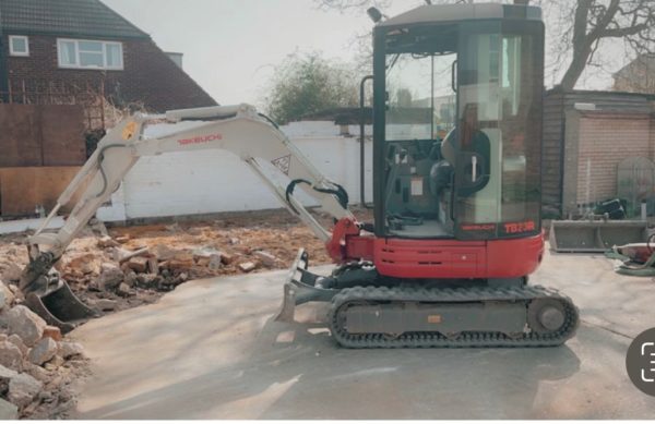 2020 TAKEUCHI TB23R EXCAVATOR - Image 2