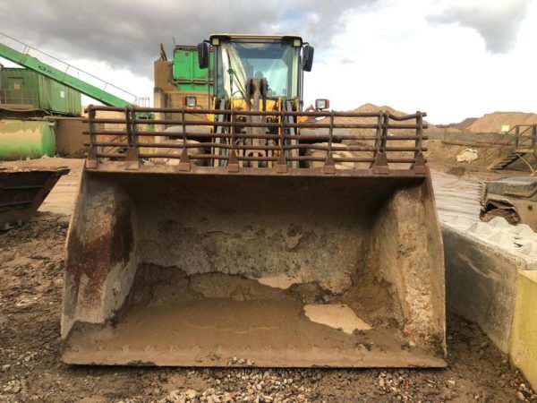 2010 VOLVO L220 F WHEEL LOADER - Image 6